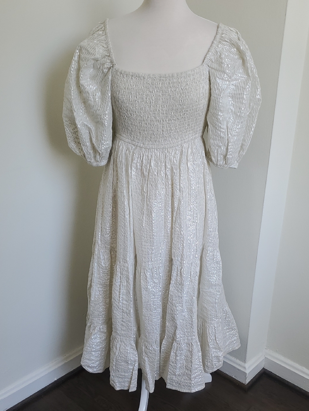 EUC Jen's Pirate Booty Wonderland Alice Dress In Ivory and Silver Size M